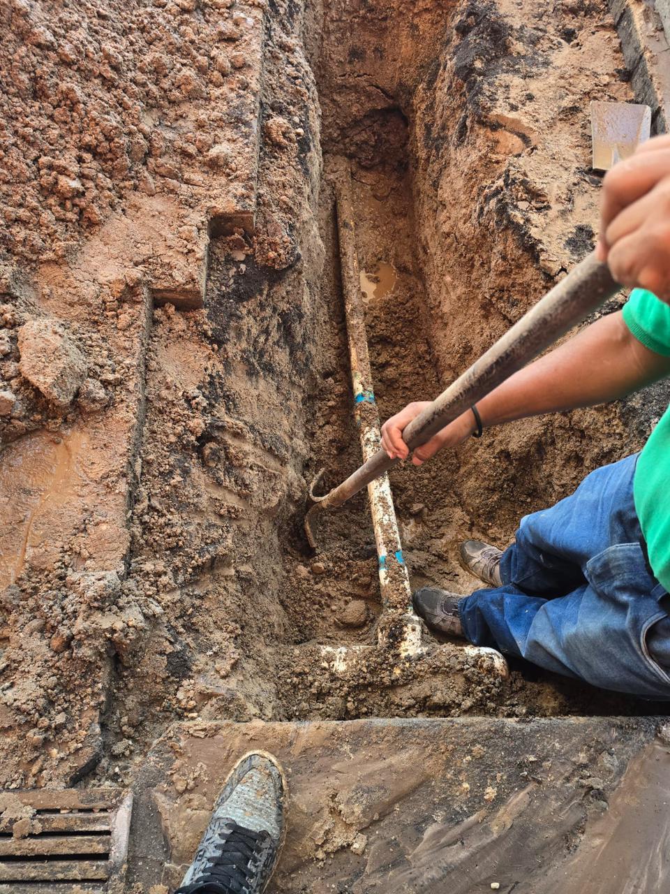 Reparación de tubería en zanja